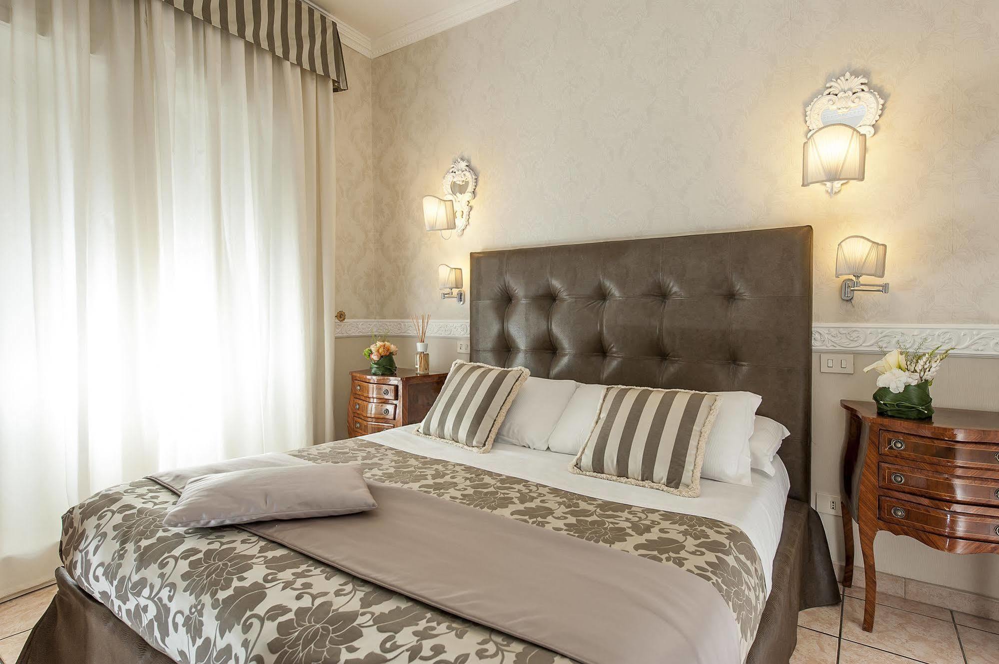 Bed and Breakfast Residenza Zanardelli Roma Exterior foto